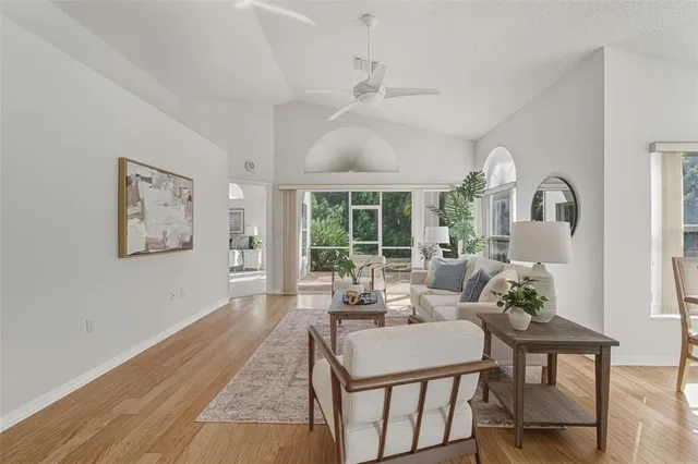 $329,900 | 944 Harbor Town Drive, Venice, FL 34292