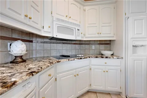 $1,195,000 | 16890 Meadow Lane, Loch Lloyd, MO 64012