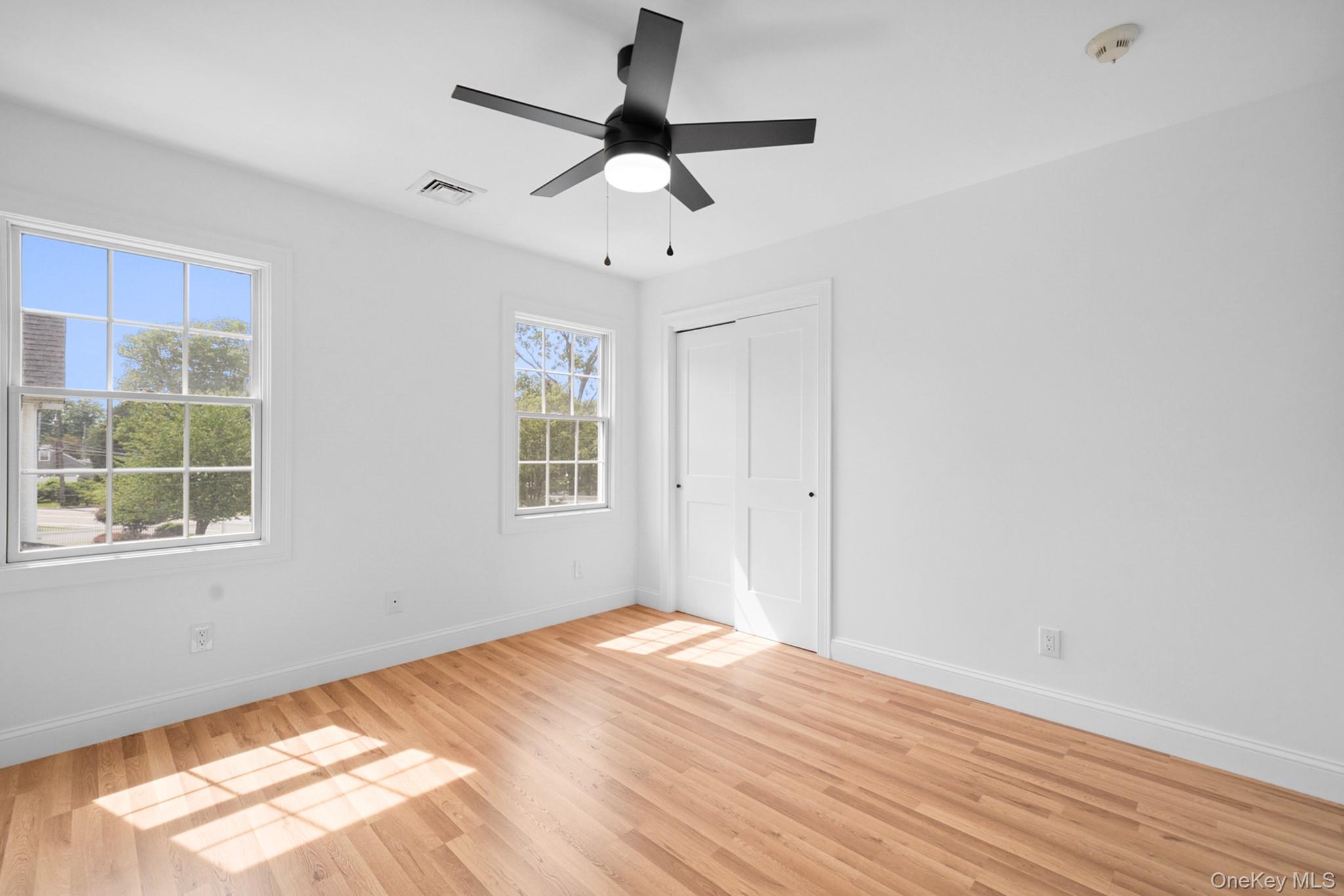 40 Muncey Road Bay Shore, NY 11706 - Photo 31 of 39