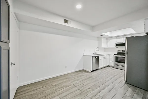 $1,650 | 1075 East Chandler Boulevard, Unit 120, Chandler, AZ 85225