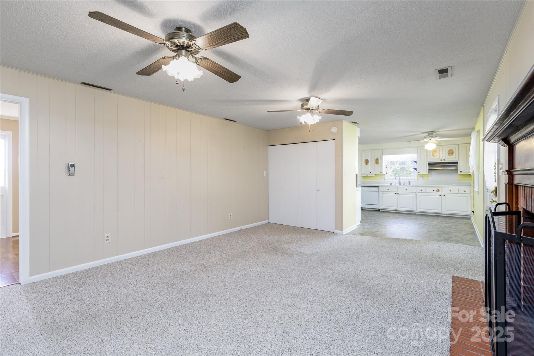 466 Shiloh Church Road Hickory, NC 28601 - Photo 19 of 45 an empty room with closet and a ceiling fan
