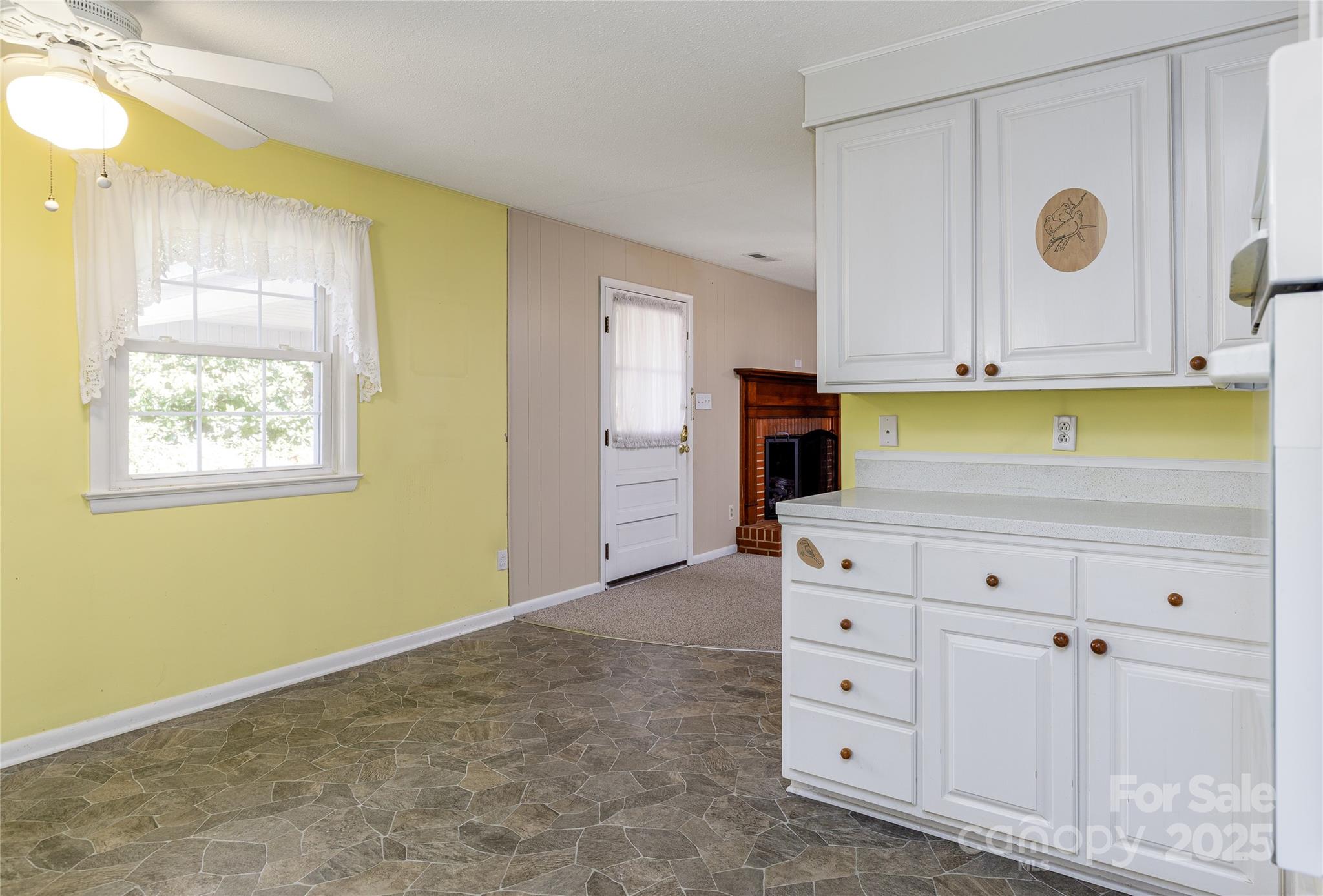 466 Shiloh Church Road Hickory, NC 28601 - Photo 26 of 45 a view of cabinets and wooden floor