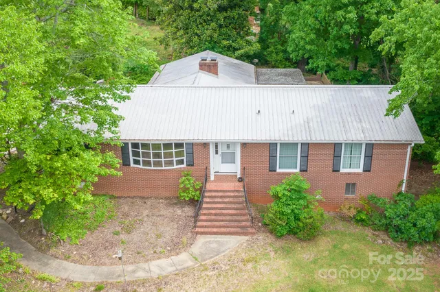$349,000 | 466 Shiloh Church Road, Hickory, NC 28601