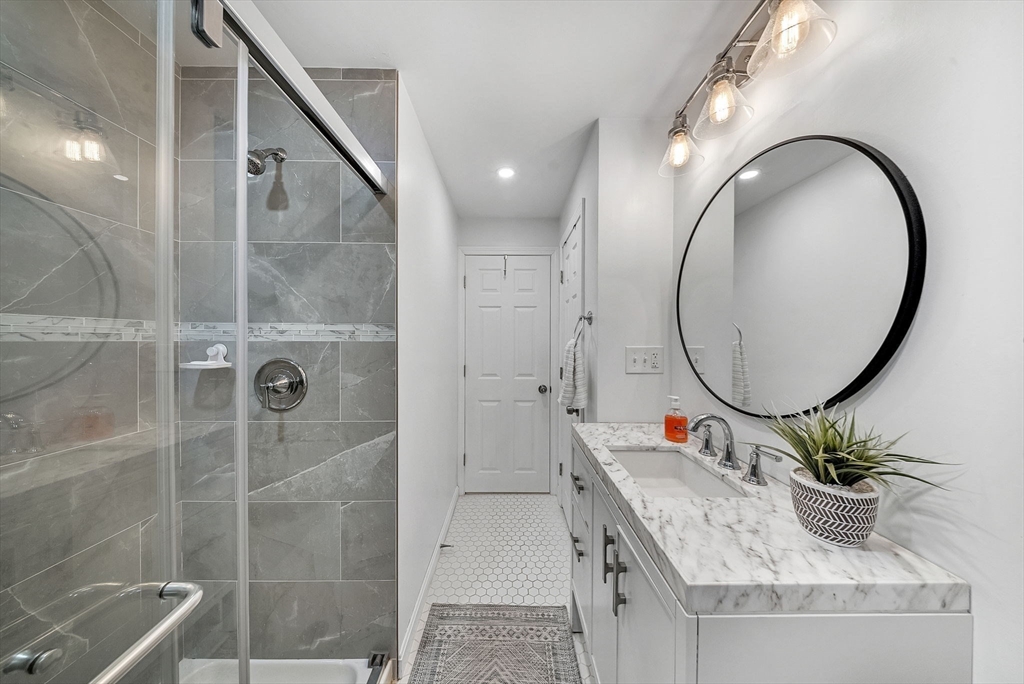 9 Jayne Road Needham, MA 02494 - Photo 17 of 26 Gallery Image 17