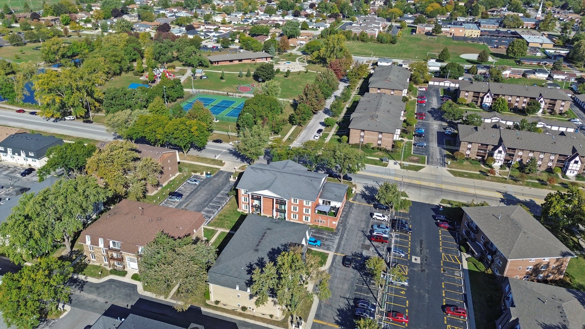 10308 Circle Drive, Unit 301 Oak Lawn, IL 60453 - Photo 27 of 28