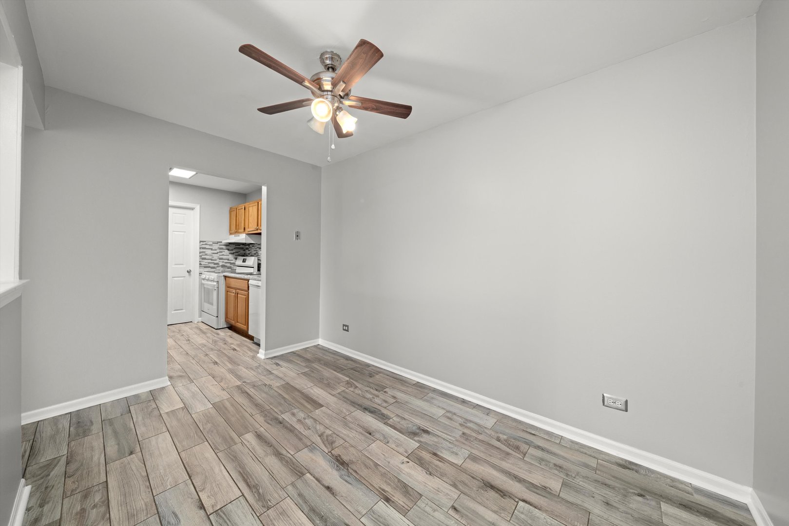 10308 Circle Drive, Unit 301 Oak Lawn, IL 60453 - Photo 5 of 28