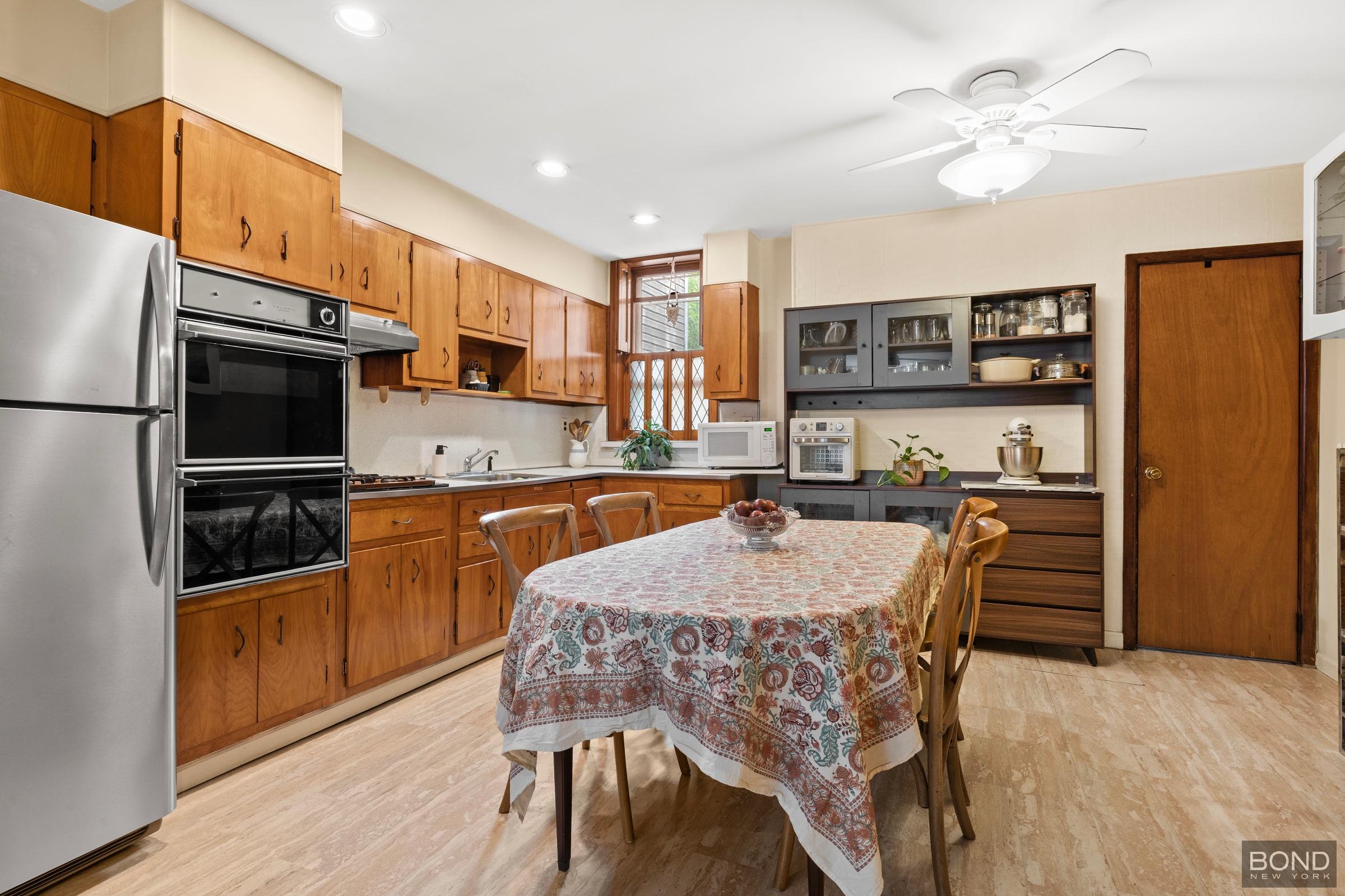 216 Monitor Street Brooklyn, NY 11222 - Photo 3 of 11 Photo 3