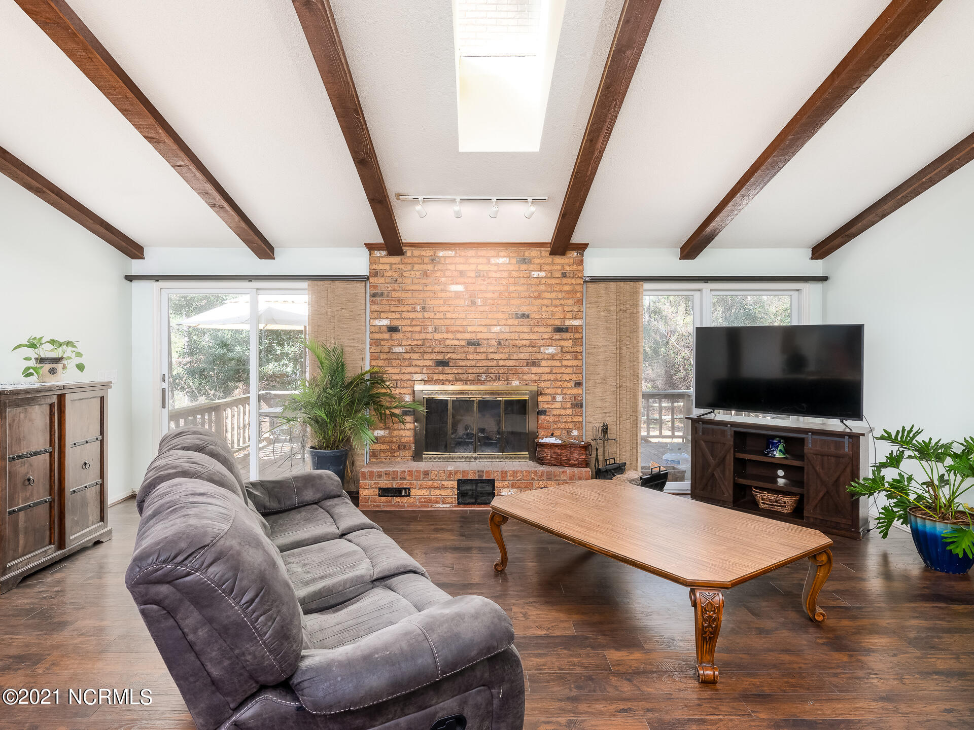225 Burning Tree Road Pinehurst, NC 28374 - Photo 5 of 28 living room-2