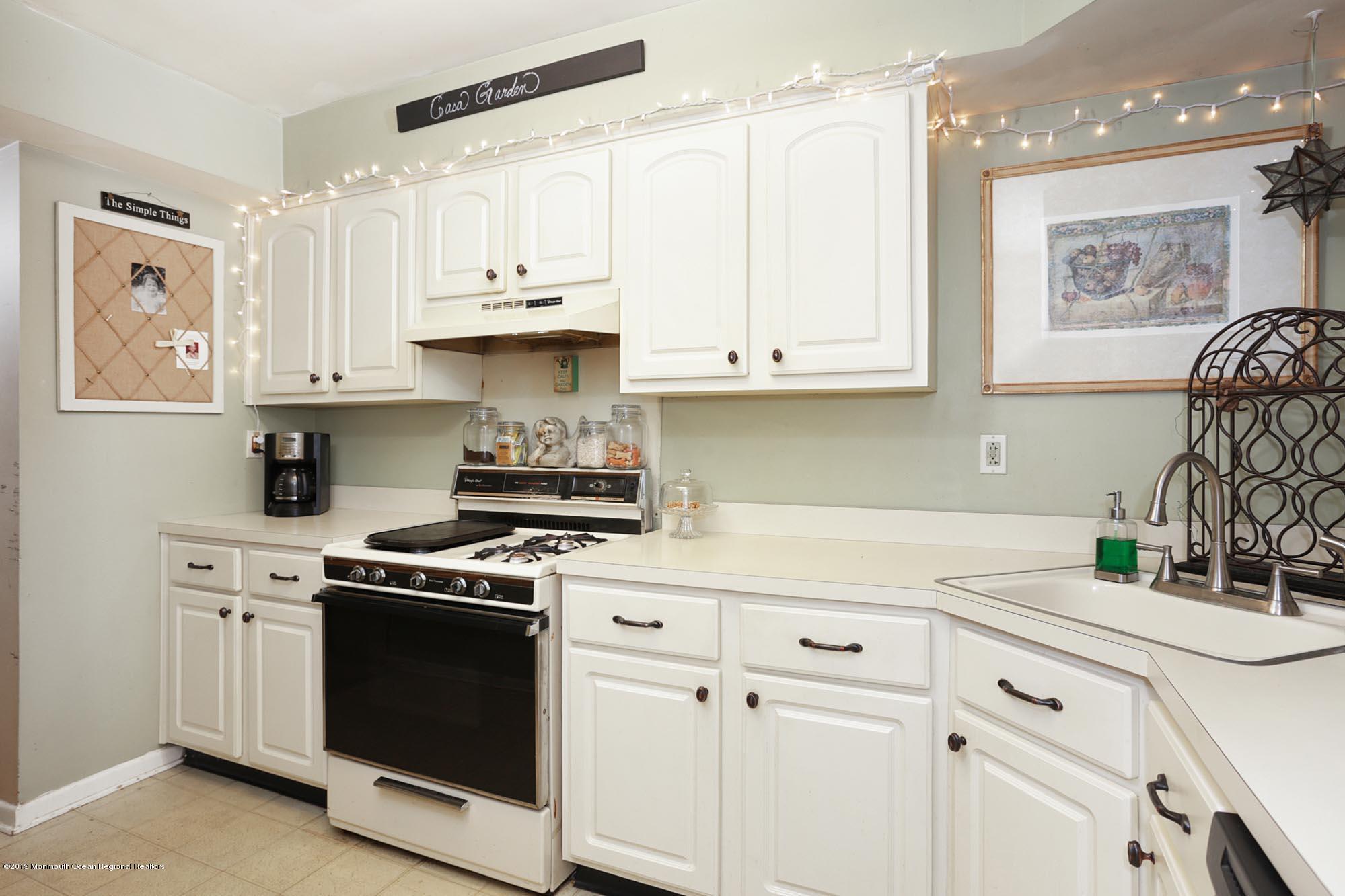 1096 Sawmill Road, Unit 96 Brick, NJ 08724 - Photo 5 of 21 IMG_9195