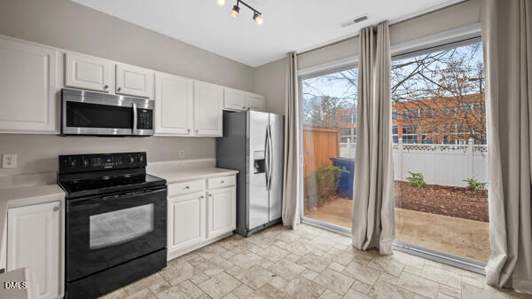 1733 Sorrell Brook Way Raleigh, NC 27609 - Photo 10 of 32 Image 34