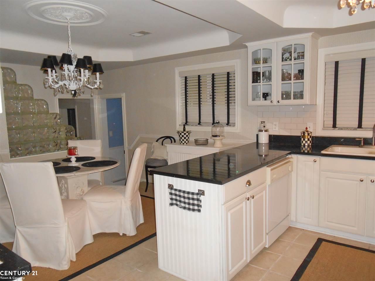 604 Wilwood Road Rochester Hills, MI 48309 - Photo 10 of 51