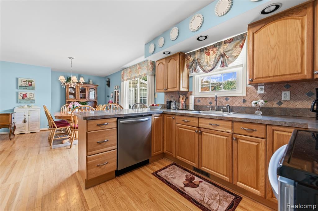 2209 Berville Road Allenton, MI 48002 - Photo 10 of 44