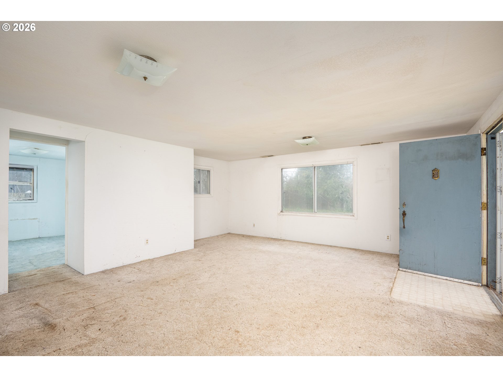 875 South 43rd Street Springfield, OR 97478 - Photo 7 of 22 a view of an empty room with a window