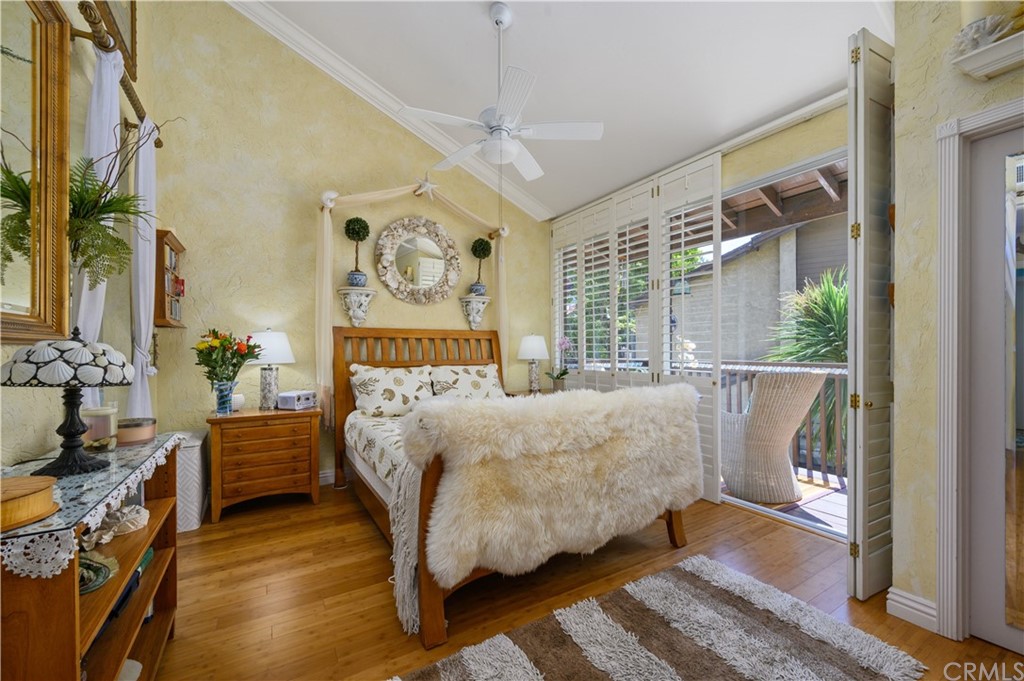 4140 Workman Road, Unit 18 Whittier, CA 90601 - Photo 15 of 35 a bed room with a bed and a window