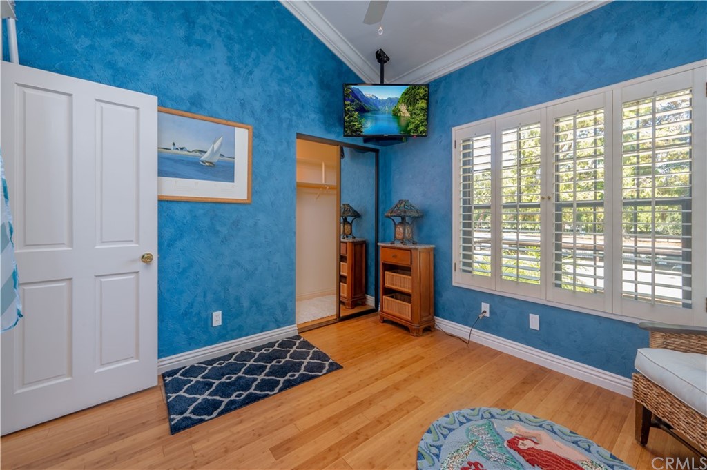 4140 Workman Road, Unit 18 Whittier, CA 90601 - Photo 25 of 35 a bedroom with a bed and a window