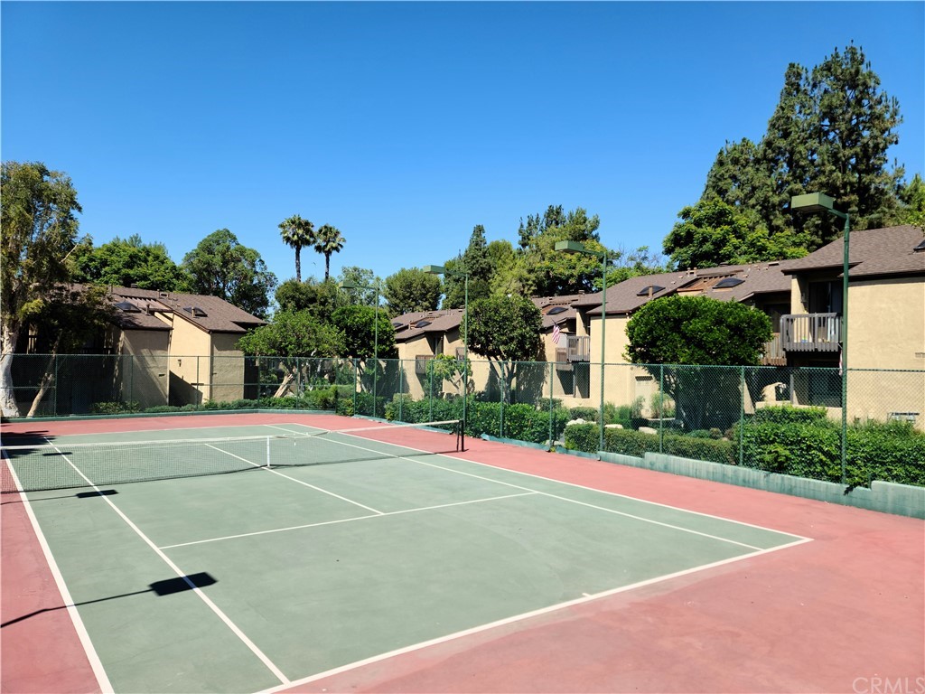 4140 Workman Road, Unit 18 Whittier, CA 90601 - Photo 35 of 35 a view of a basket ball ground