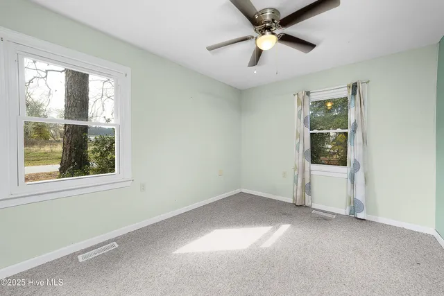 $180,000 | 101 Trent Street, Trenton, NC 28585