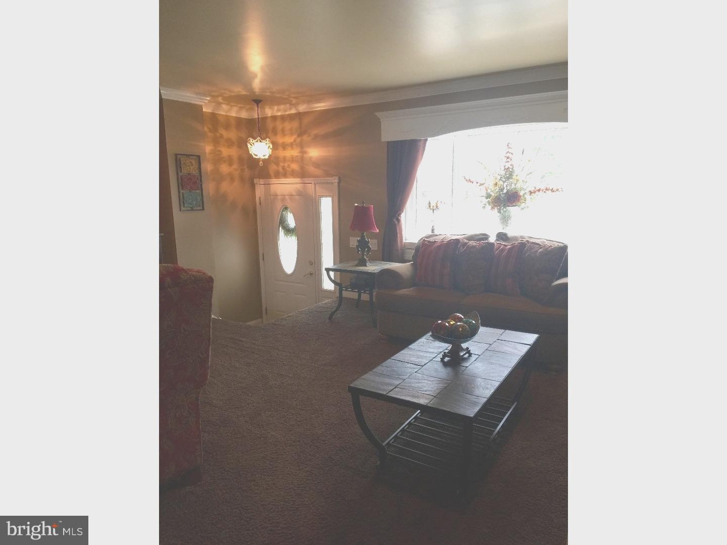 12819 Medford Road Philadelphia, PA 19154 - Photo 2 of 17