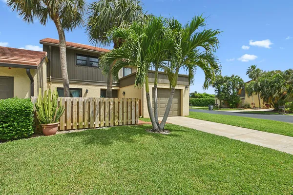 $2,650 | 11063 Oakdale Road, Boynton Beach, FL 33437