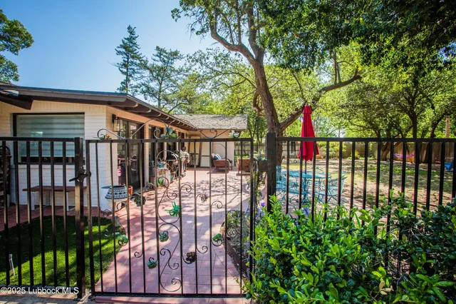 $552,490 | 4609 10th Street, Lubbock, TX 79416