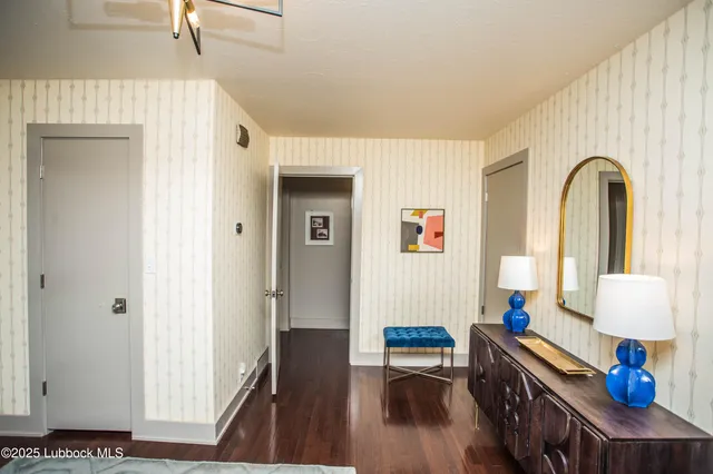 a view of a workspace with furniture