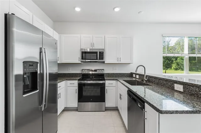 $2,300 | 17514 Nectar Flume Drive, Land O Lakes, FL 34638