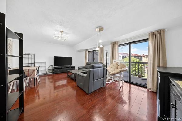 5-38 115th Street, Unit 538F Queens, NY 11356 - Photo 2 of 20