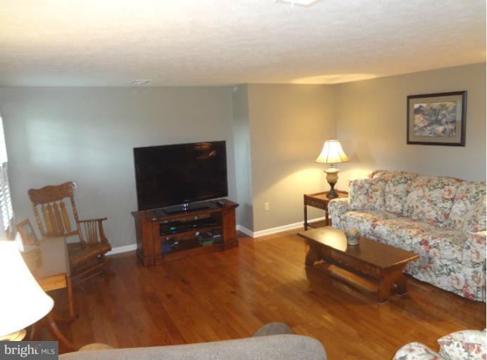 188 Ragan Road Conowingo, MD 21918 - Photo 3 of 22 Living Room