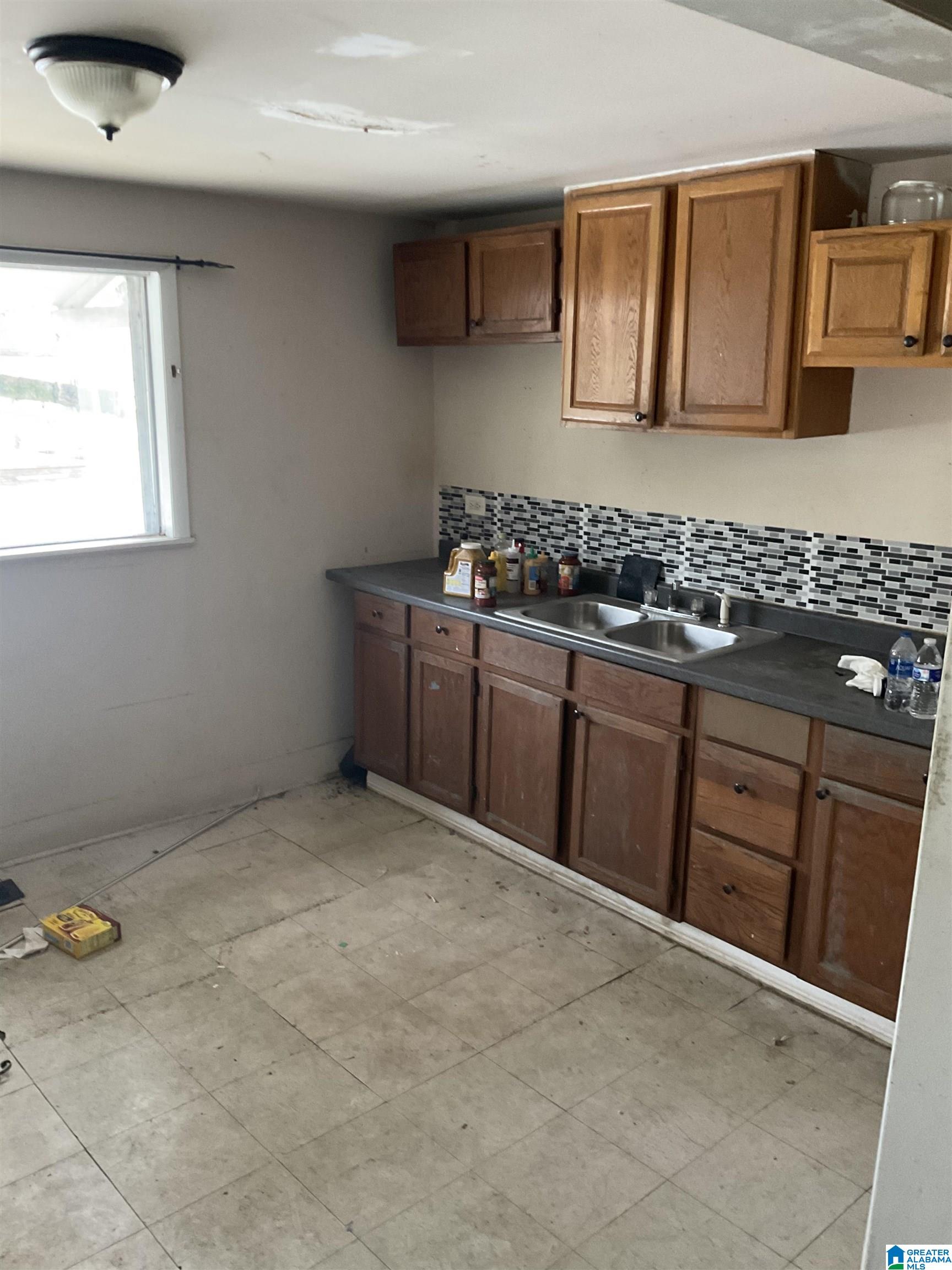 1035 Wilkes Road Birmingham, AL 35228 - Photo 6 of 14