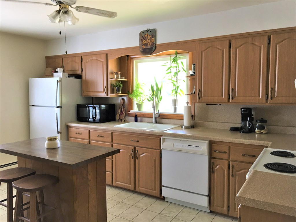 851 Mercer Road Franklin, PA 16323 - Photo 6 of 27 Gallery Image 6