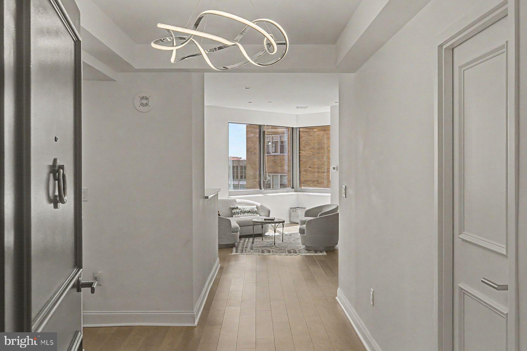 202-210 West Rittenhouse Square, Unit 1808 Philadelphia, PA 19103 - Photo 4 of 44