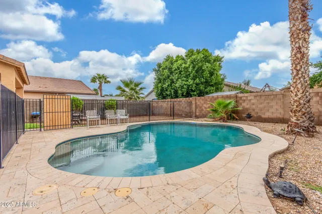 $399,900 | 46077 West Dirk Street, Maricopa, AZ 85139