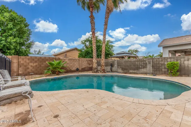 $399,900 | 46077 West Dirk Street, Maricopa, AZ 85139