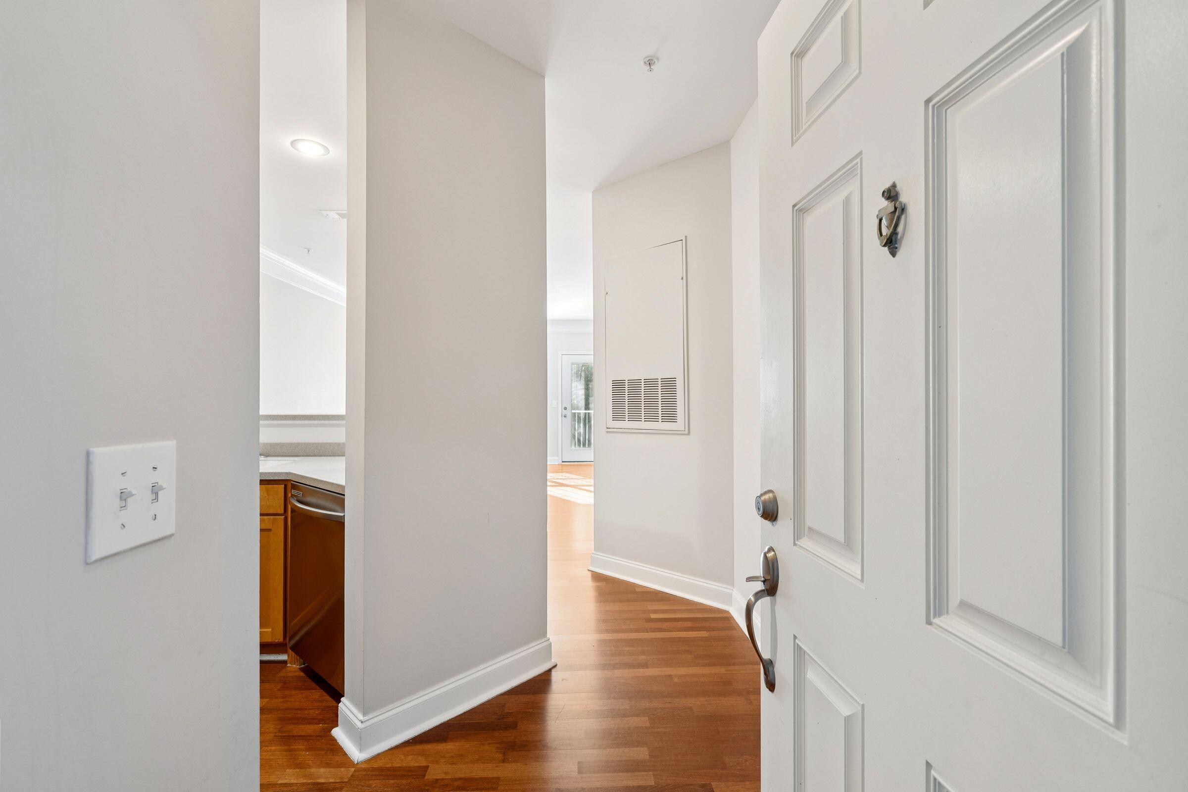 1515 Basildon Road Mount Pleasant, SC 29466 - Photo 7 of 35 1515BasildonRd-KeenEyeMarketing-008