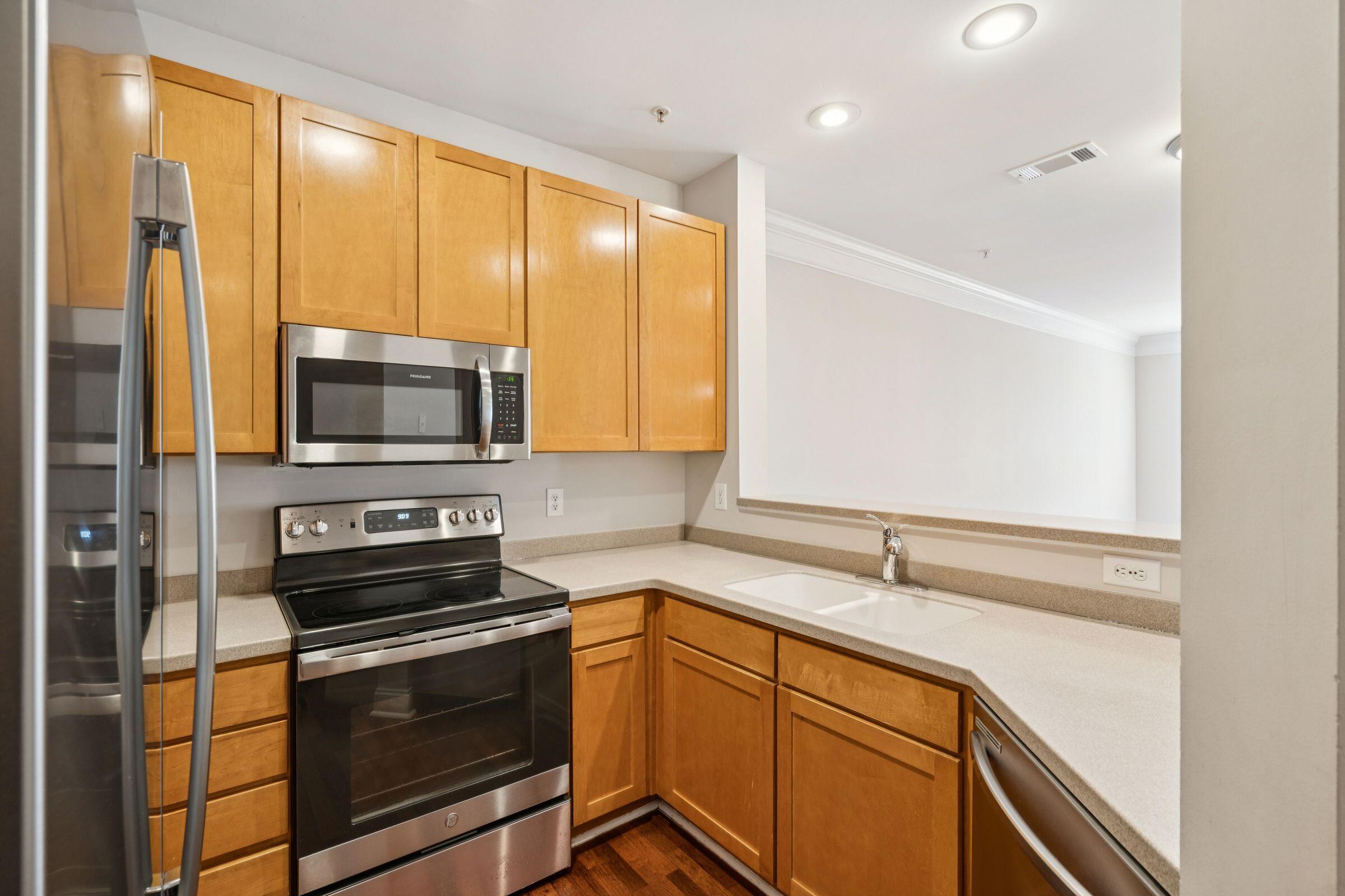 1515 Basildon Road Mount Pleasant, SC 29466 - Photo 8 of 35 1515BasildonRd-KeenEyeMarketing-009