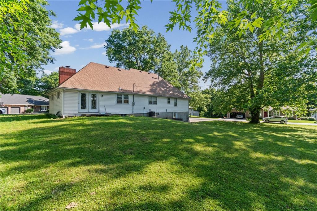 211 Rothrock Avenue Richmond, MO 64085 - Photo 28 of 32