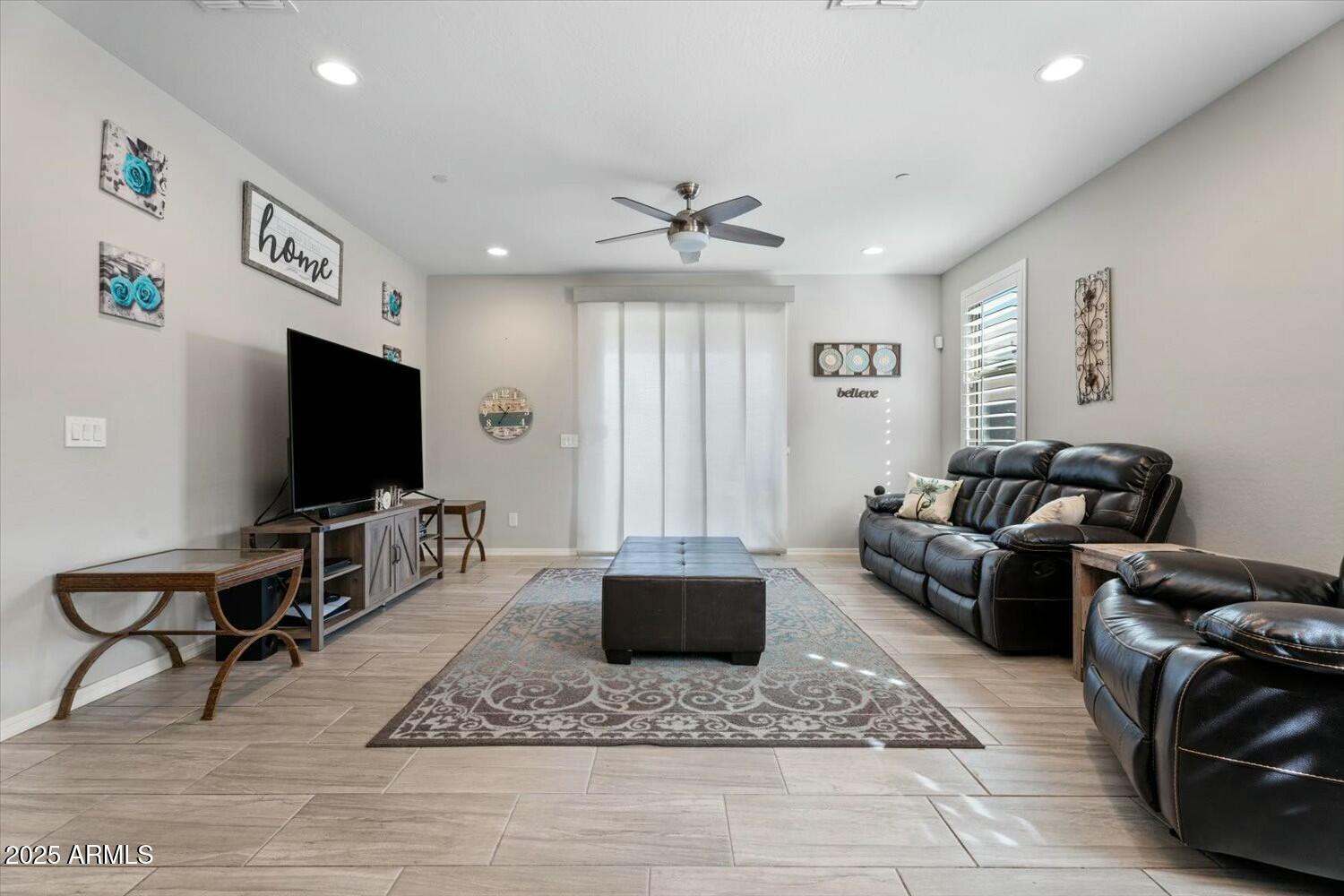 11554 West Lone Tree Trail Peoria, AZ 85383 - Photo 12 of 50 tempImageeh7nmw