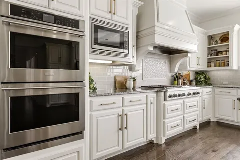 $1,850,000 | 3000 Gentle Creek Trail, Prosper, TX 75078