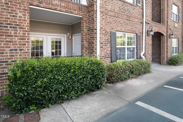 $225,000 | 2610 Oldgate Drive, Unit 101, Raleigh, NC 27604