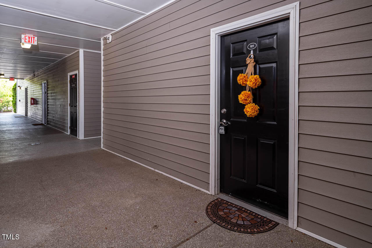 2610 Oldgate Drive, Unit 101 Raleigh, NC 27604 - Photo 4 of 23