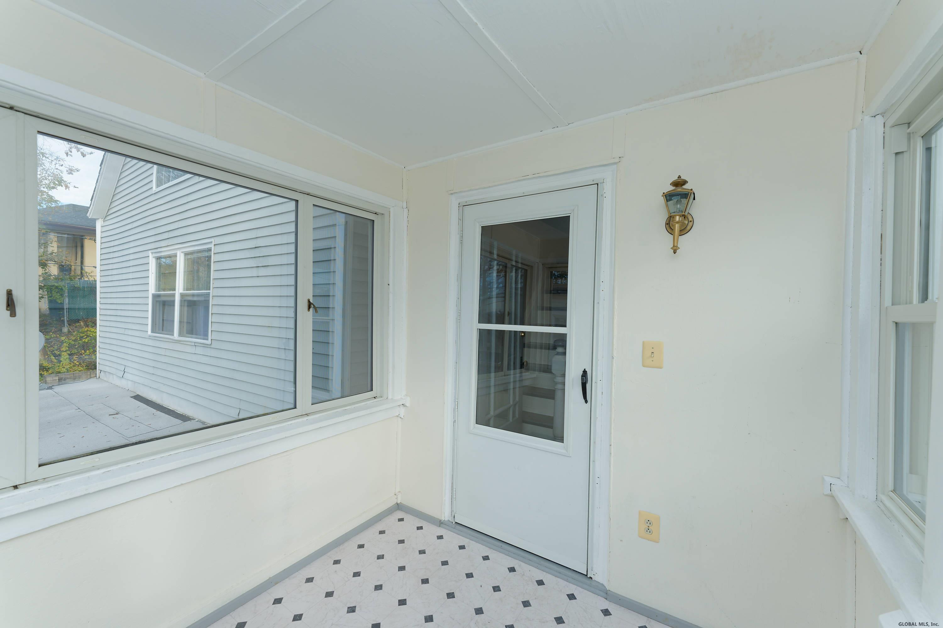1220 1st Street Rensselaer, NY 12144 - Photo 30 of 47 Photo 30