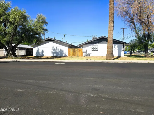 a house view with a outdoor space