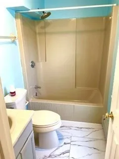 $2,300 | 260 South Street, Unit B, Plainville, MA 02762