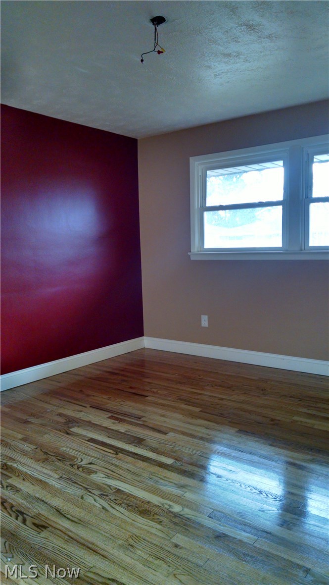 6889 Revere Road Cleveland, OH 44130 - Photo 17 of 25 Gallery Image 17