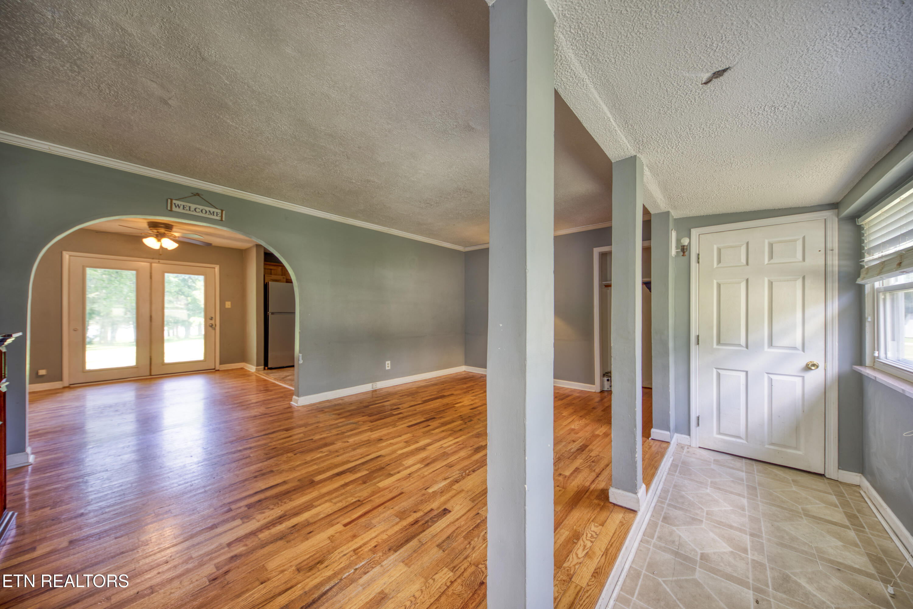 307 Anglers Cove Road Kingston, TN 37763 - Photo 15 of 44 0H3A9582_41_Original