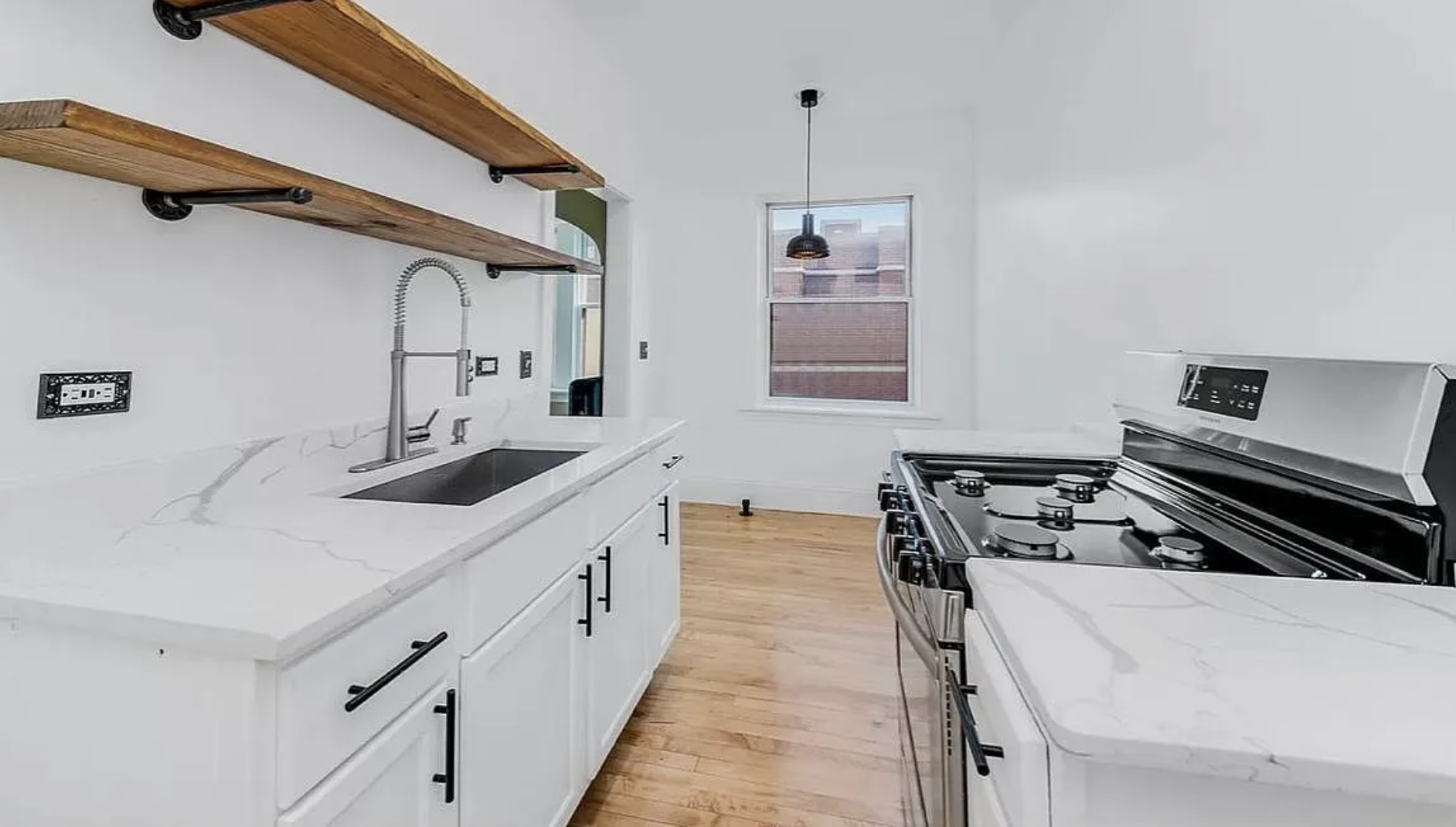 1329 West Addison Street, Unit 3A Chicago, IL 60613 - Photo 4 of 11