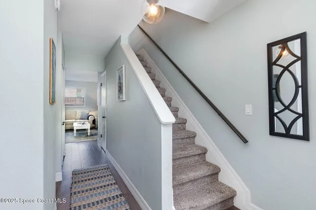 a view of entryway and hall