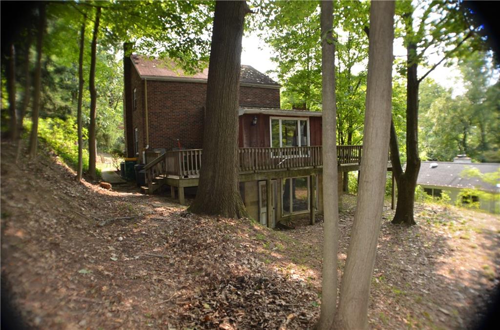 201 Rockingham Road Pittsburgh, PA 15238 - Photo 12 of 13 Gallery Image 12