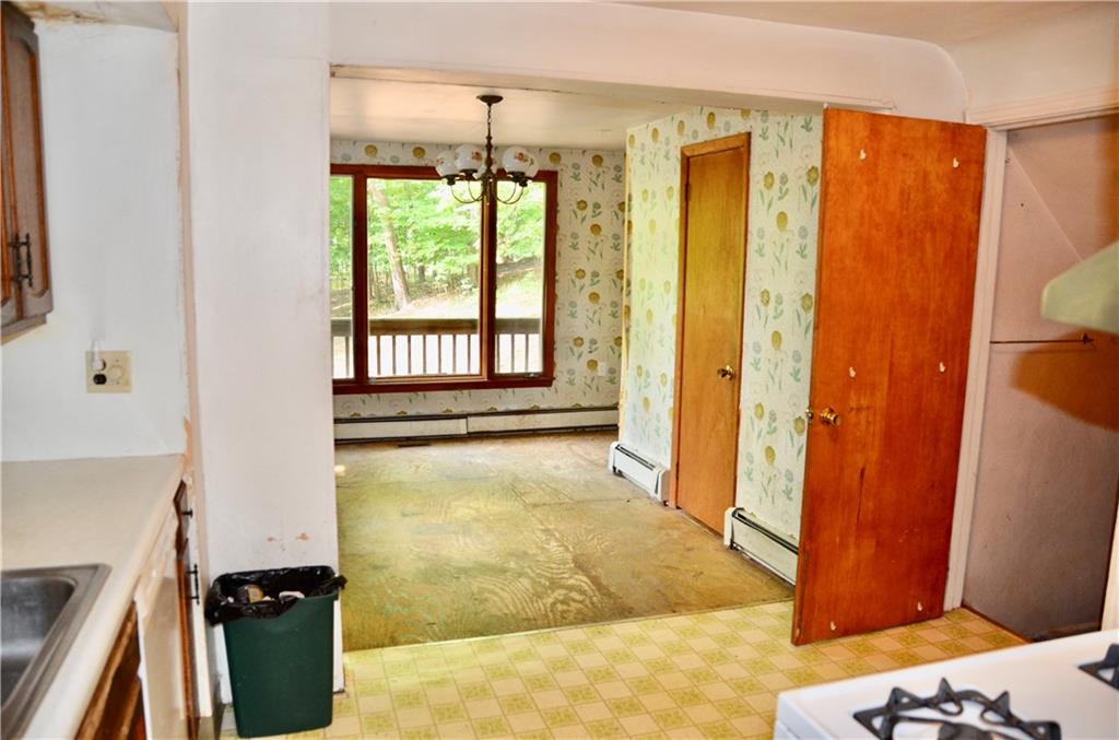 201 Rockingham Road Pittsburgh, PA 15238 - Photo 5 of 13 Gallery Image 5