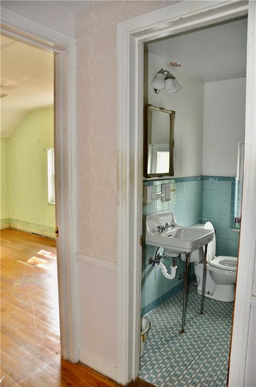 201 Rockingham Road Pittsburgh, PA 15238 - Photo 9 of 13 Gallery Image 9